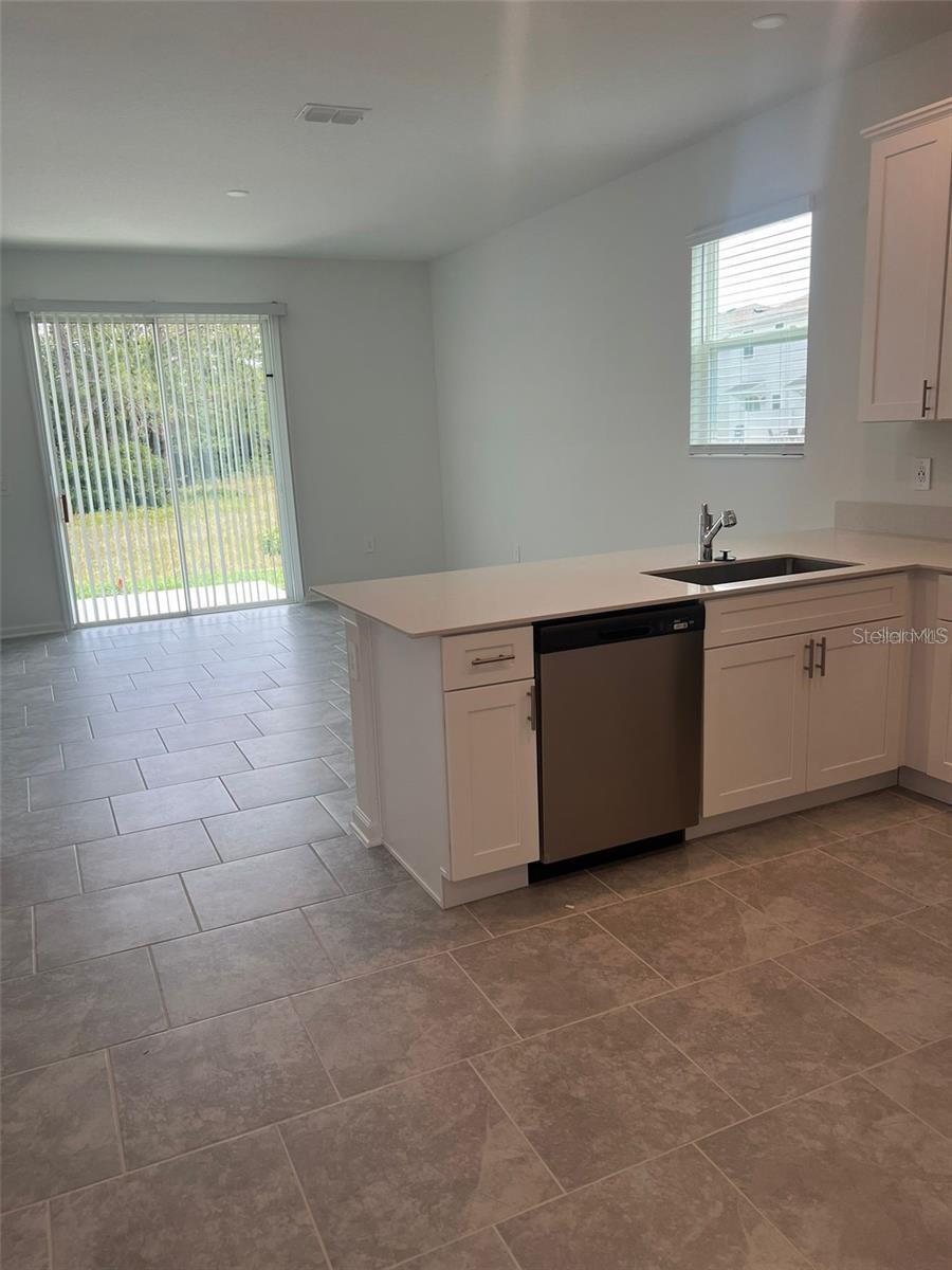7597 Stone Creek Trl Property Photo 9