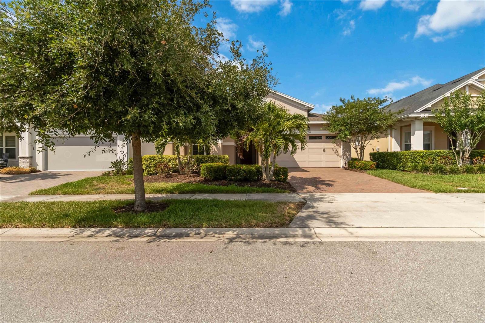 5009 E FOUNTAINWOOD DR Property Photo 1