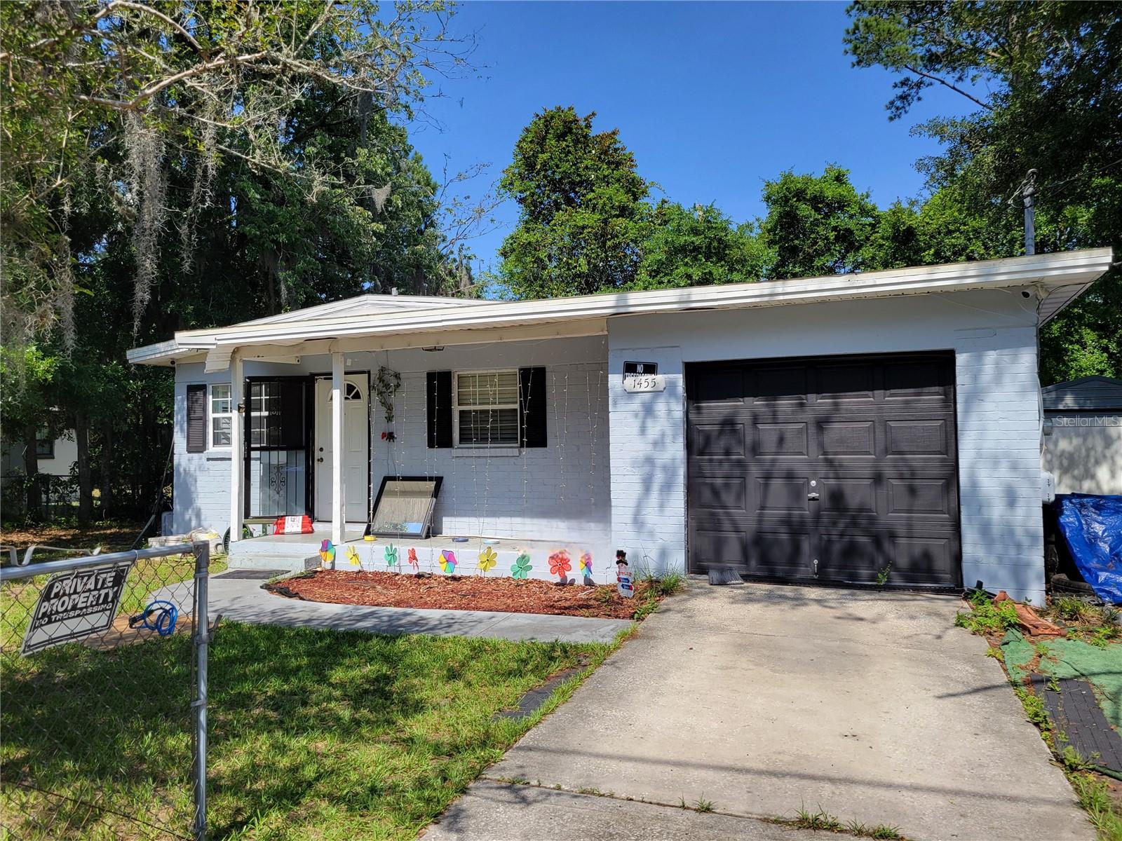 1455 Floyd Cir E Property Photo 1