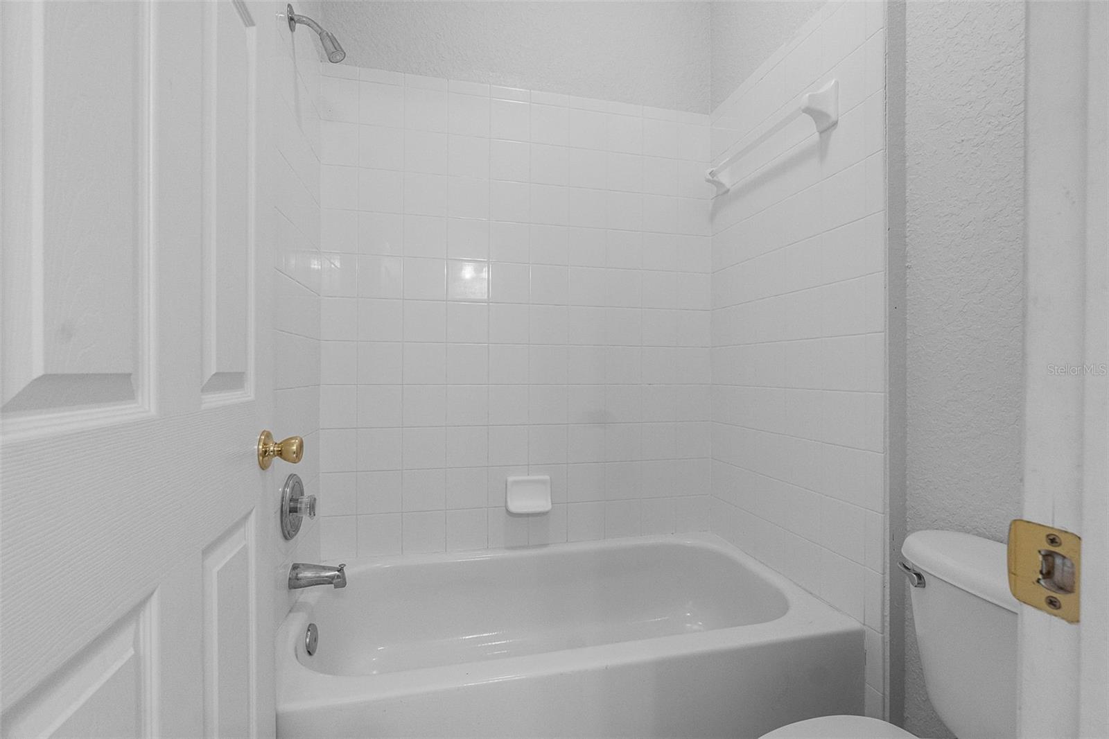16614 Lazy Breeze Loop Property Photo 17