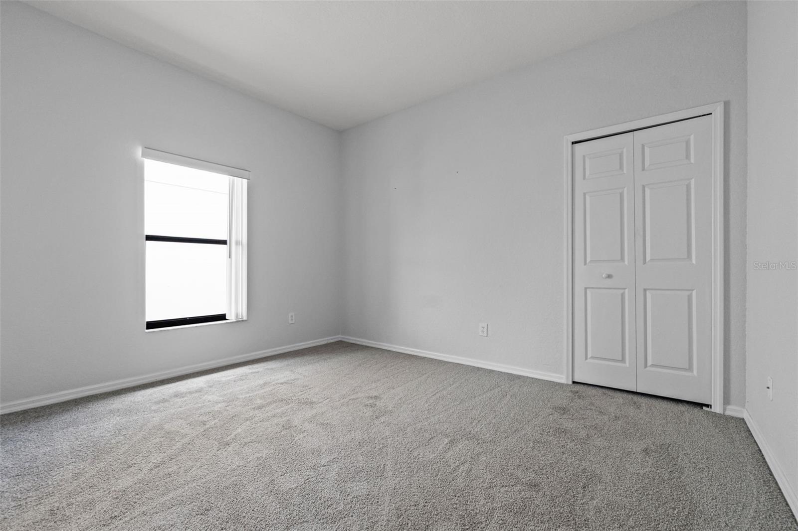 16614 Lazy Breeze Loop Property Photo 19
