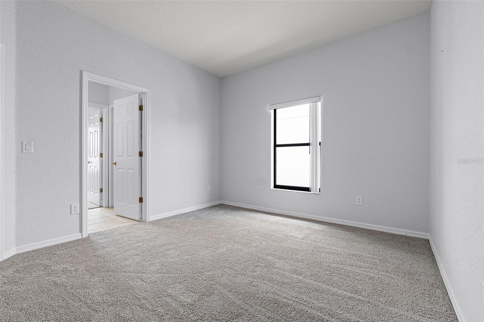 16614 Lazy Breeze Loop Property Photo 20
