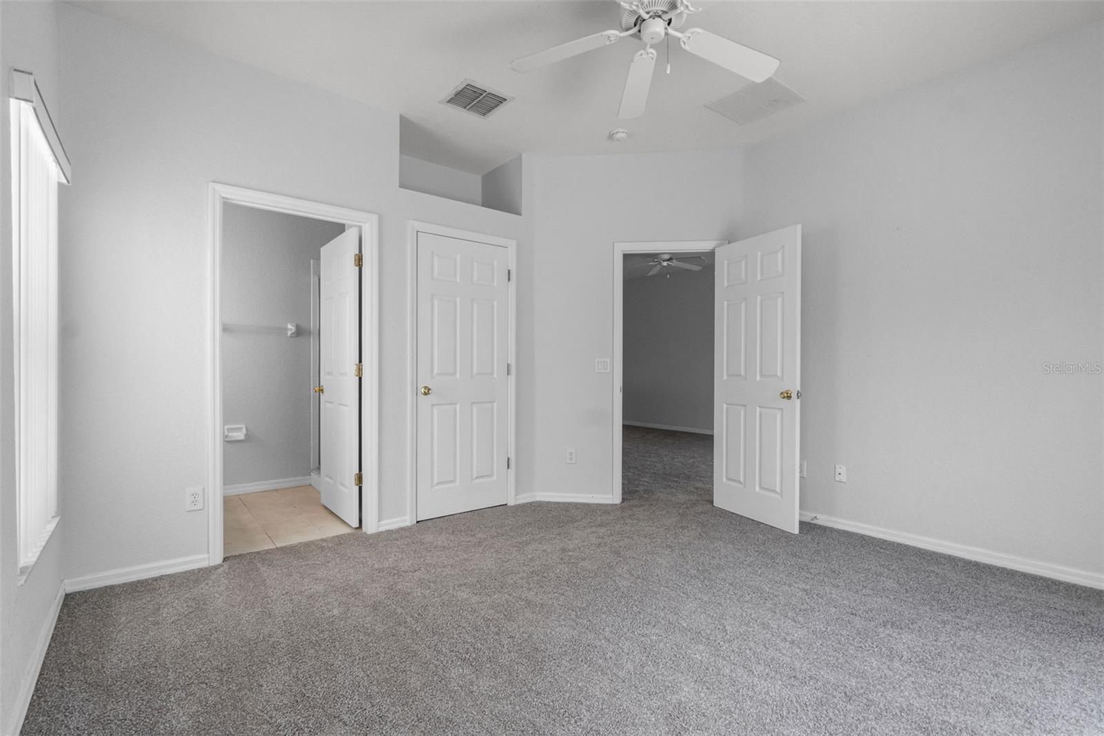 16614 Lazy Breeze Loop Property Photo 28