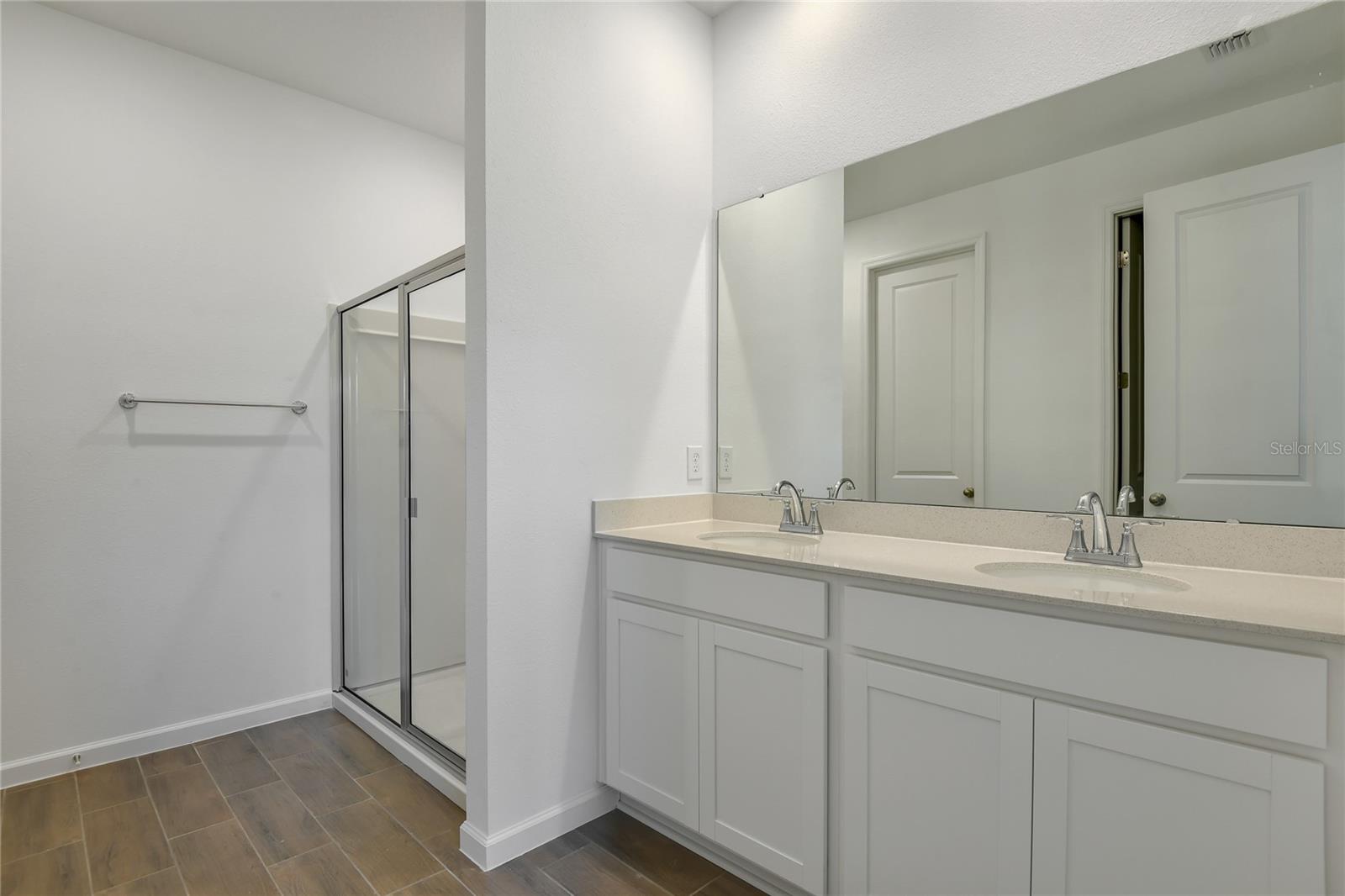 5147 Kinsley Dr Property Photo 9