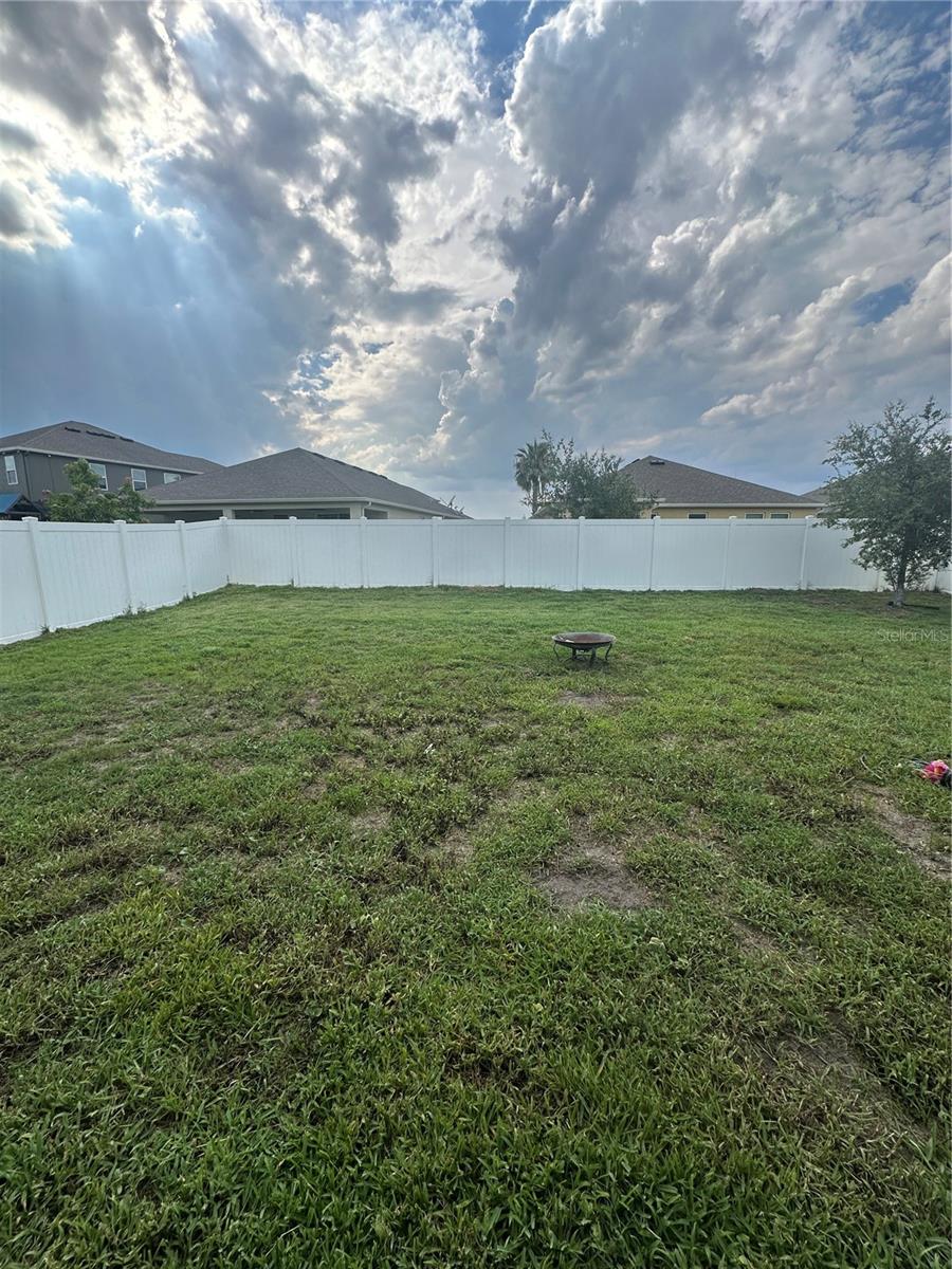 12372 Stone Bark Trl Property Photo 10