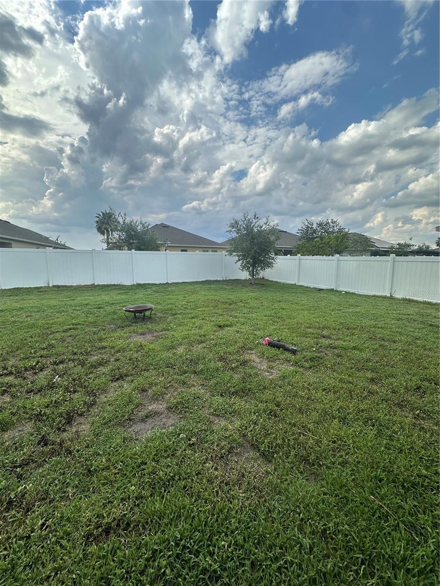 12372 Stone Bark Trl Property Photo 11