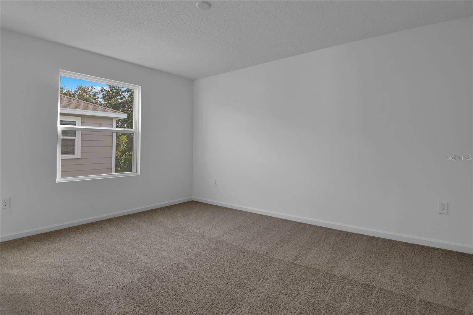 762 Lake Dell Ave Property Photo 12
