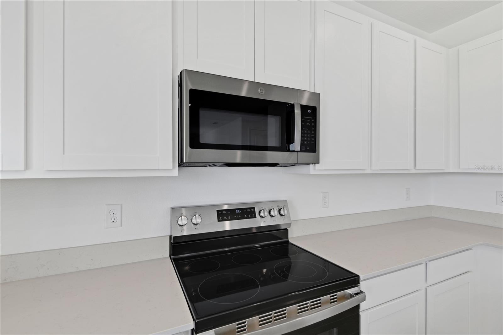 1022 Wisteria Way Property Photo 7