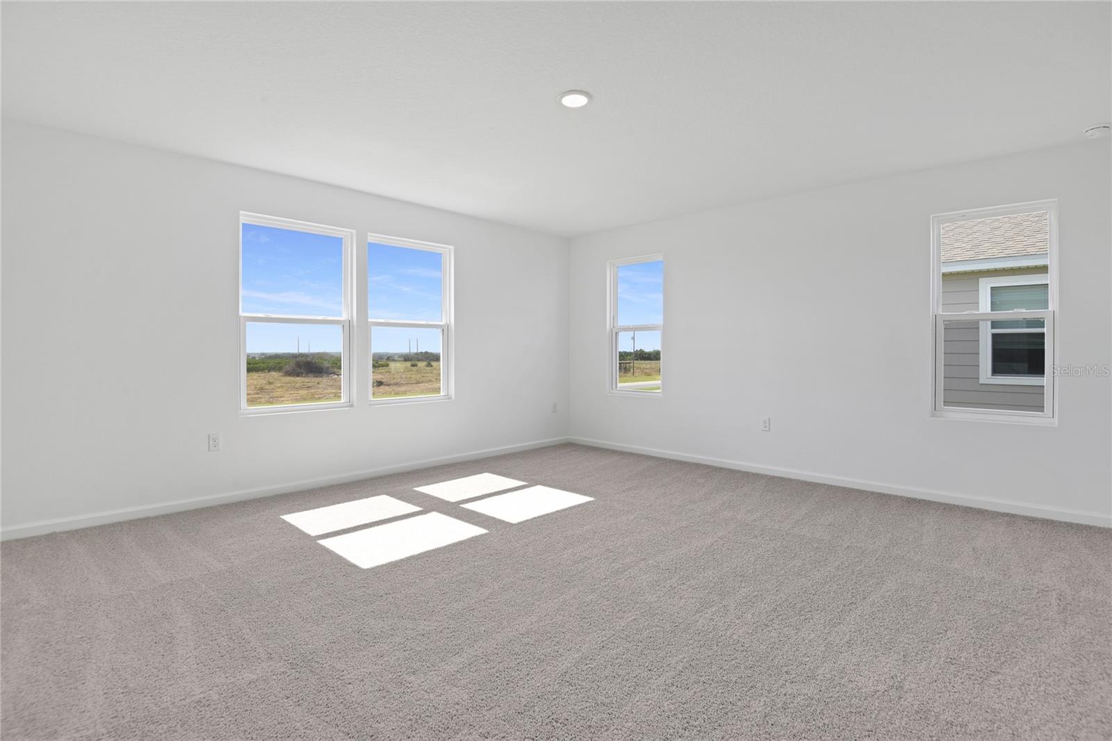 1022 Wisteria Way Property Photo 11