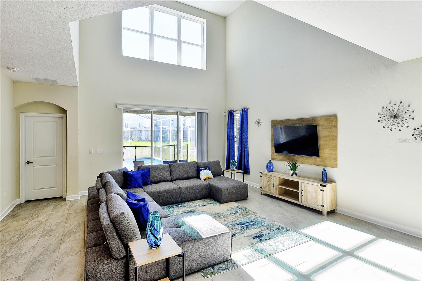 8974 Cabot Cliffs Dr Property Photo 9