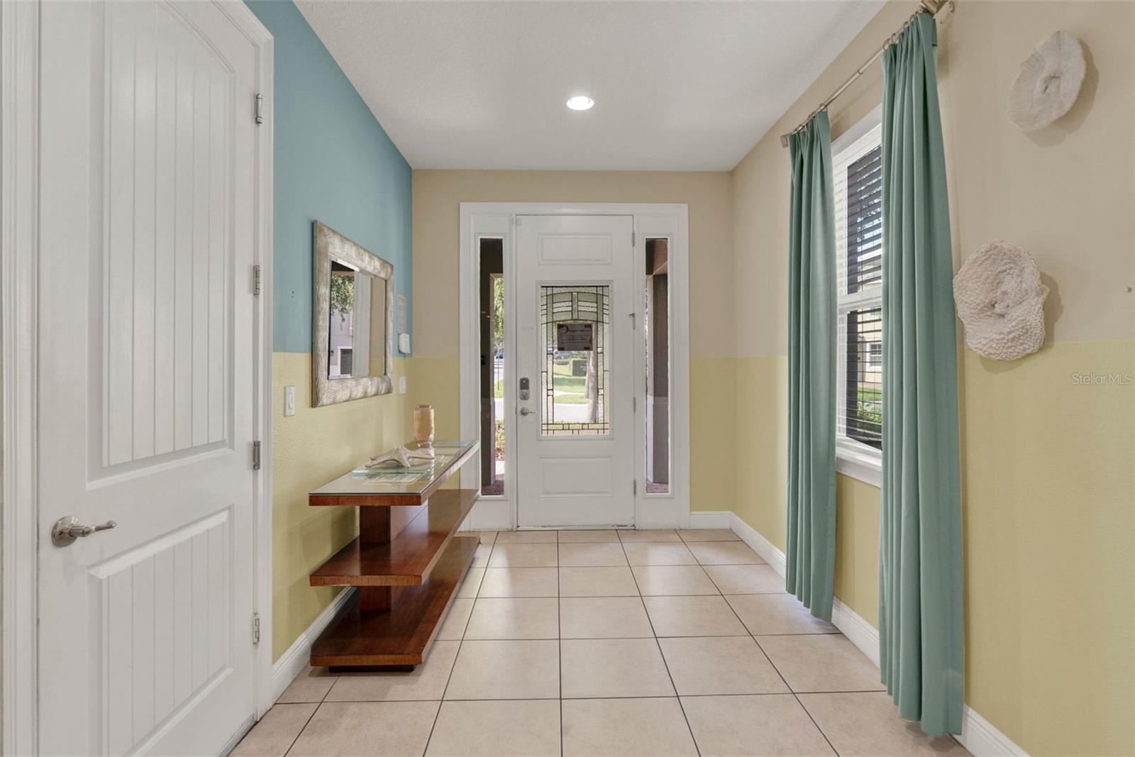 7613 Brookhurst Ln Property Photo 3