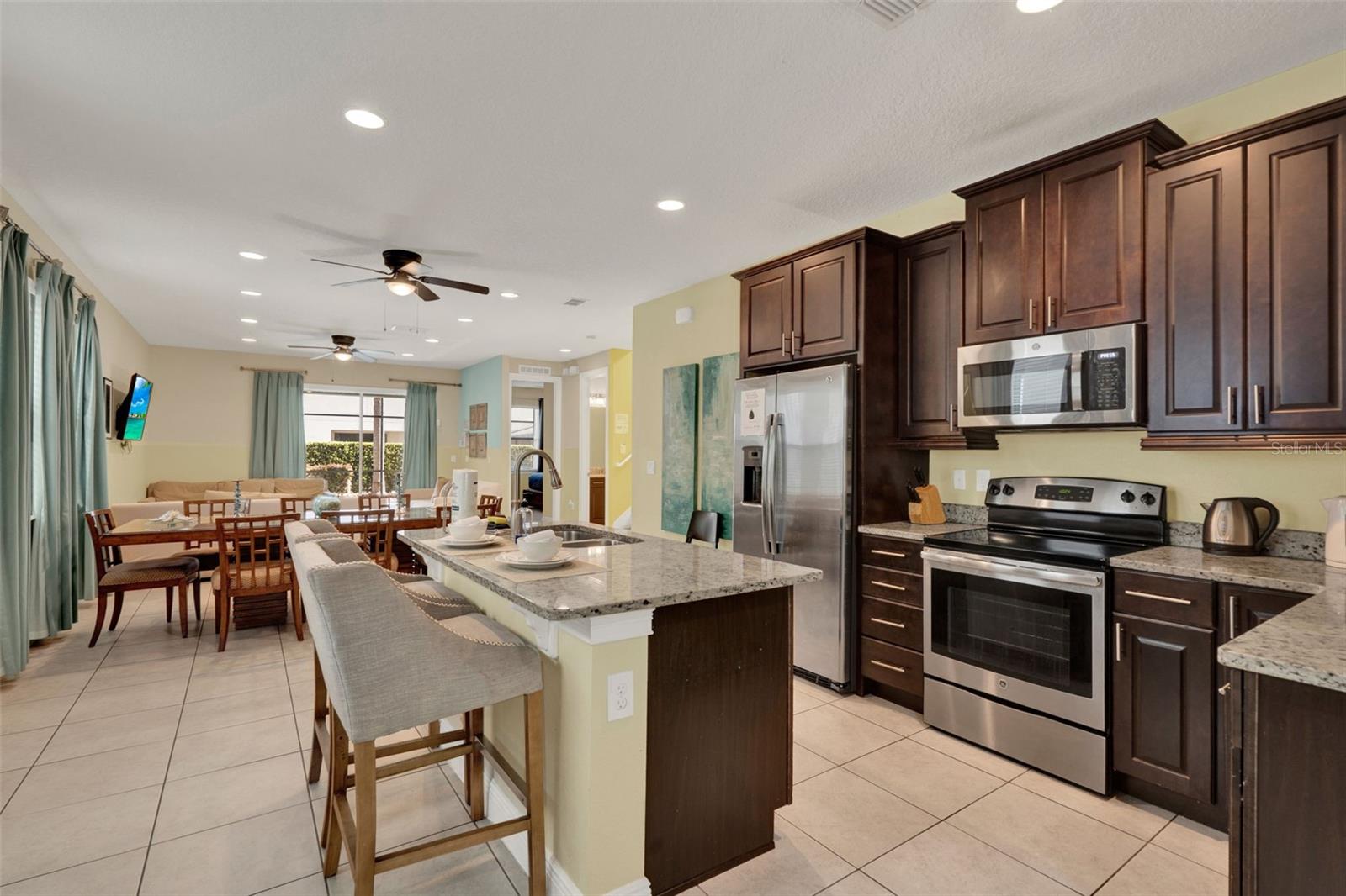 7613 Brookhurst Ln Property Photo 4