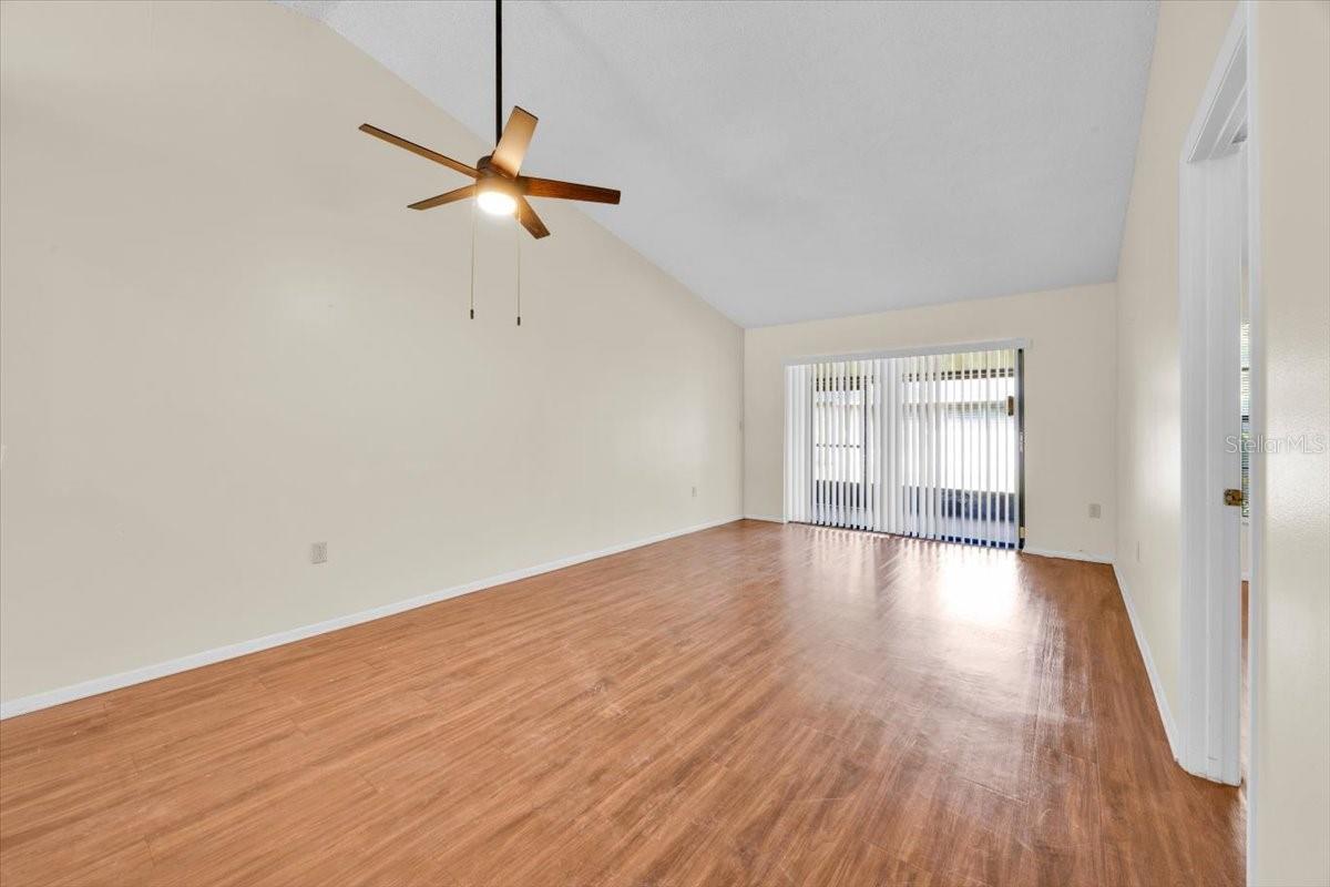2907 Prince Oak Ct Property Photo 3