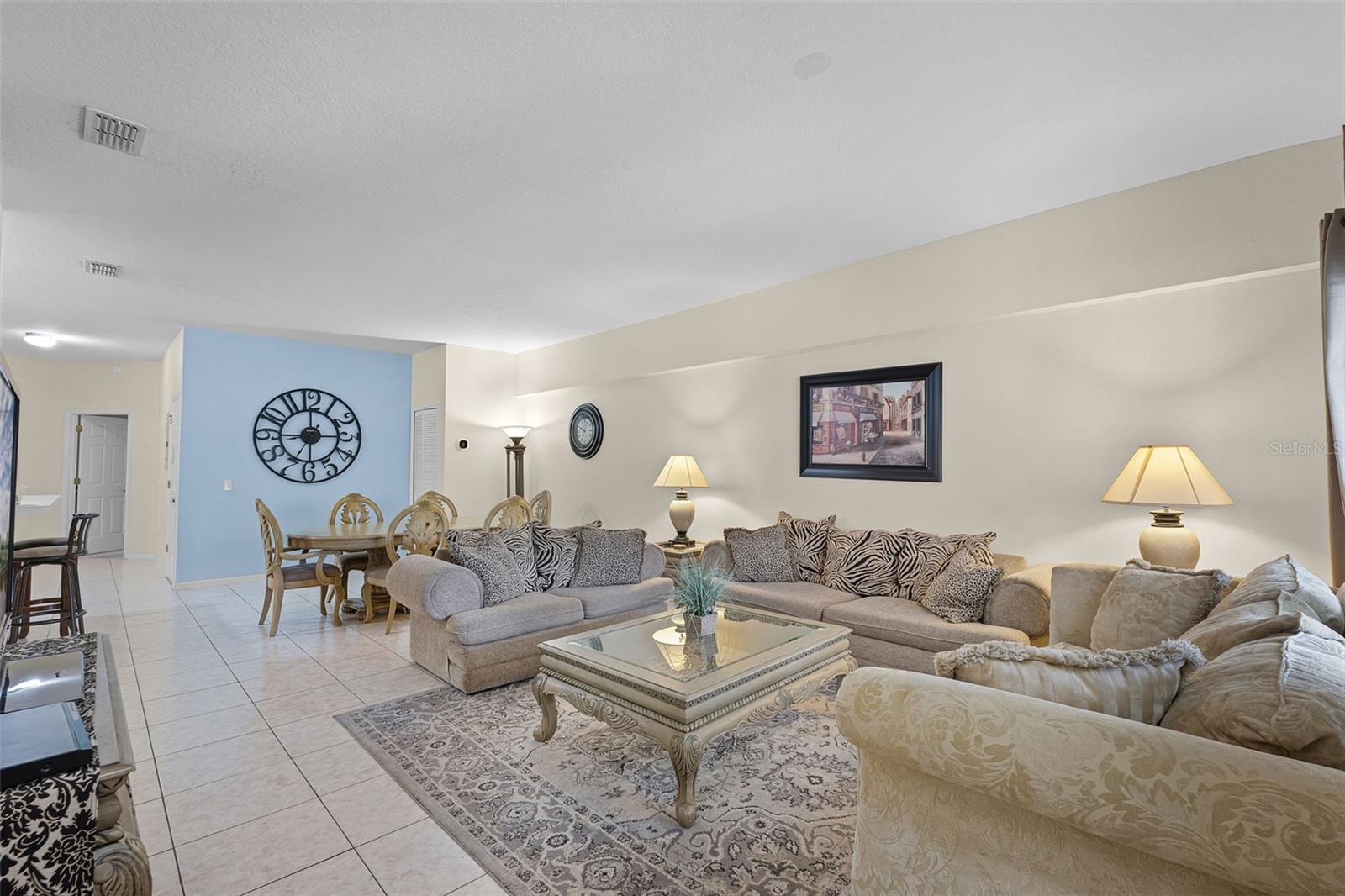 3111 Sun Lake Ct #b Property Photo 4
