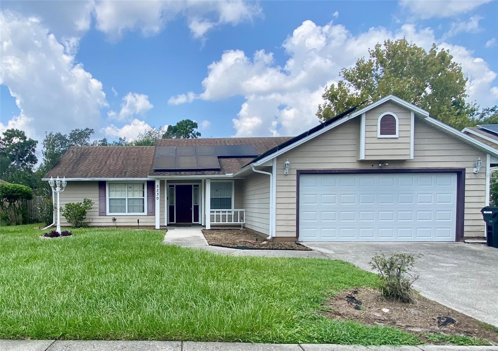 5230 Clarion Oaks Dr Property Photo 1