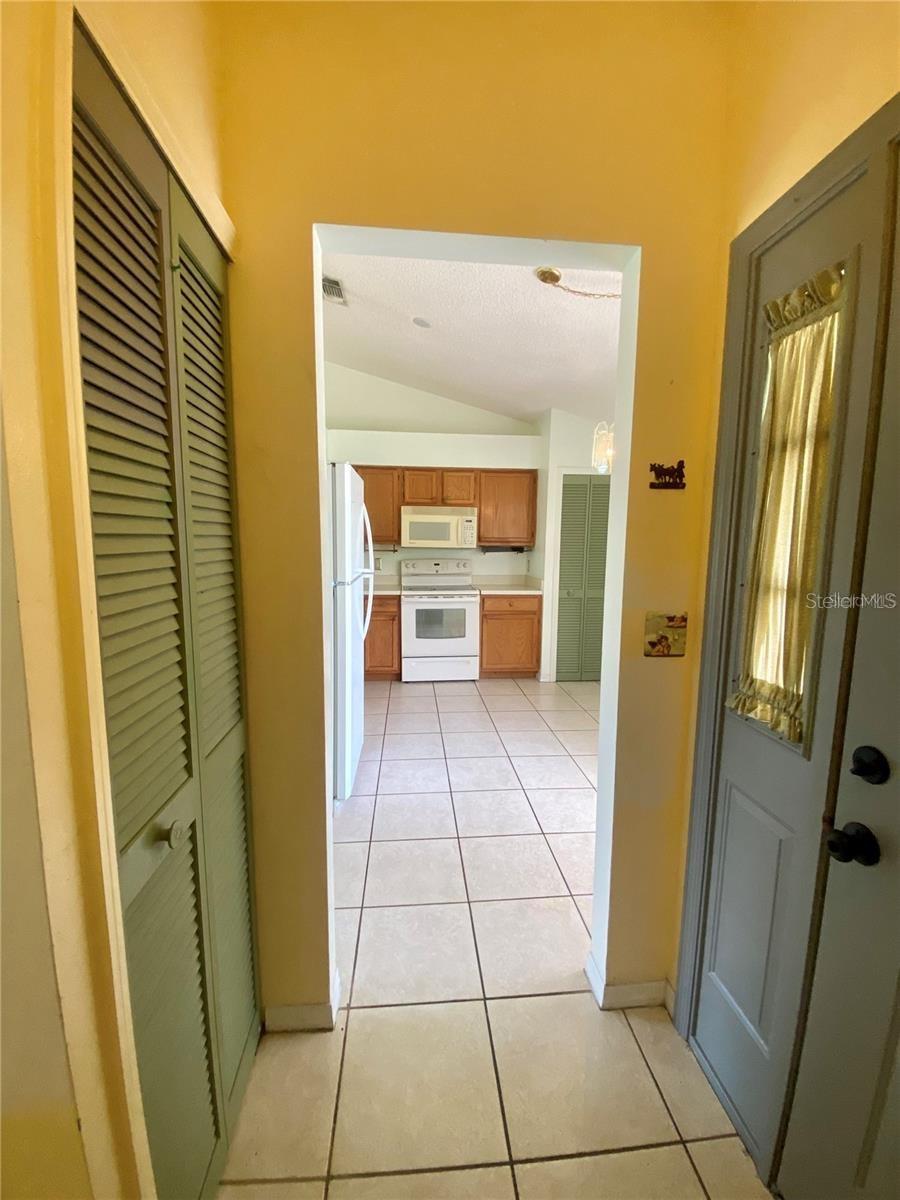 5230 Clarion Oaks Dr Property Photo 2