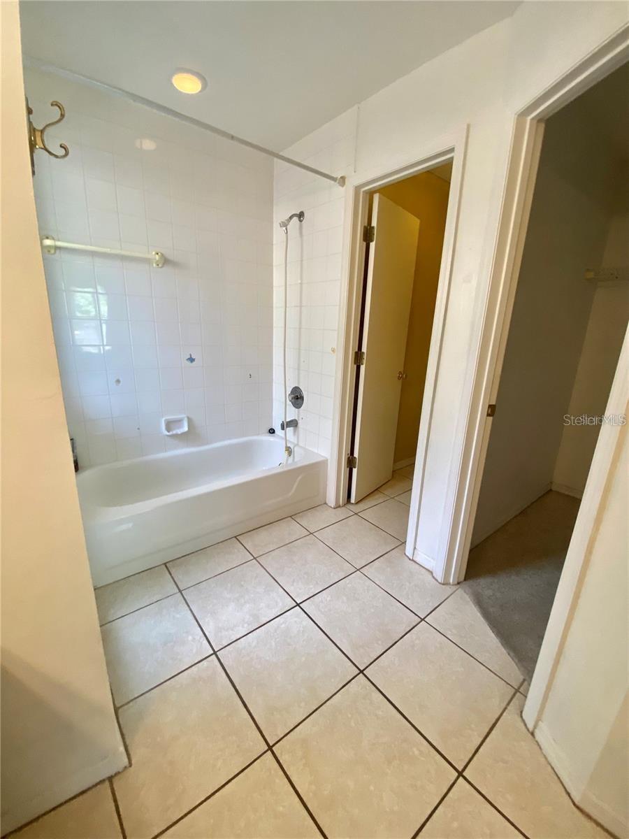 5230 Clarion Oaks Dr Property Photo 17