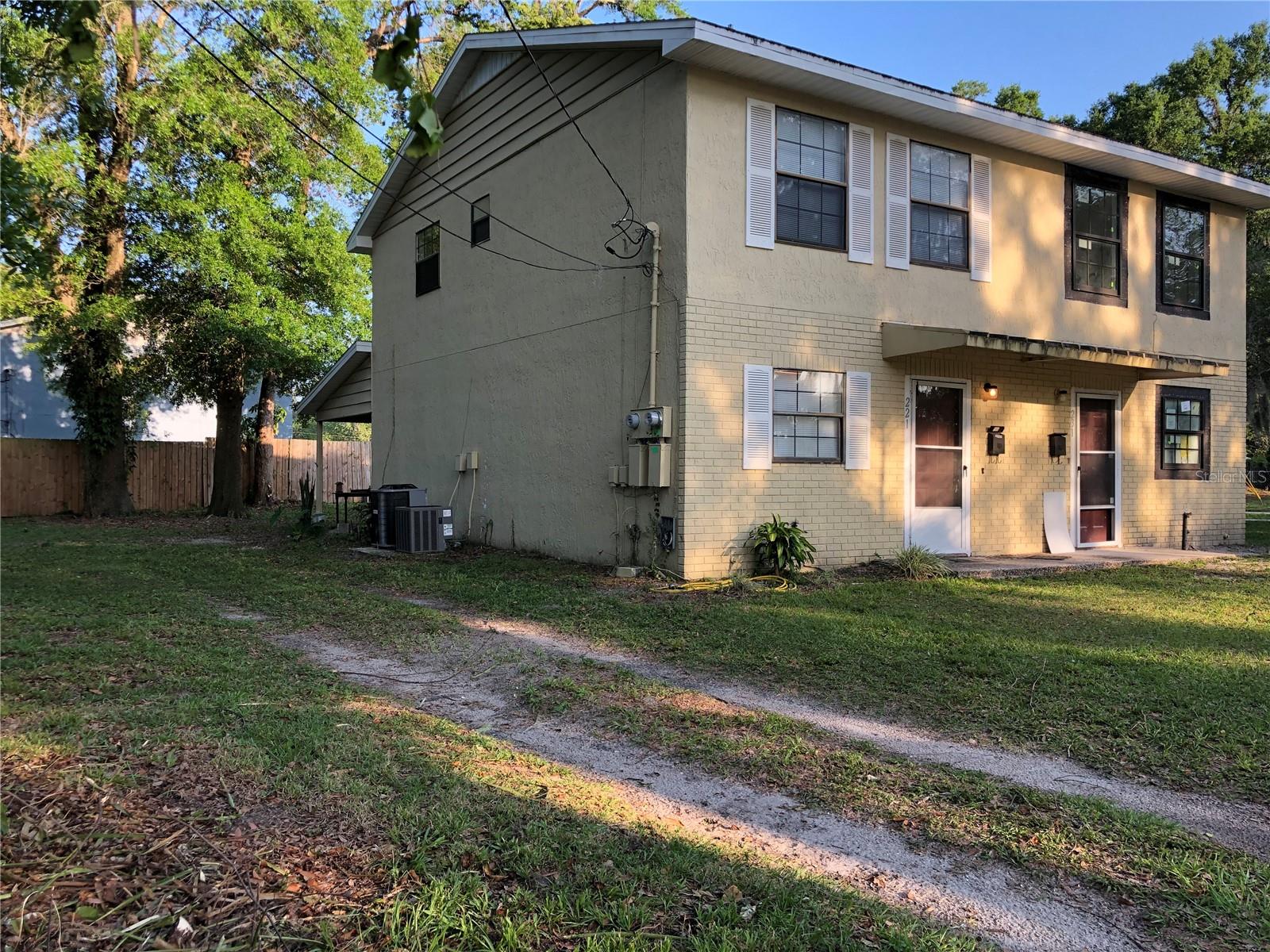 221 S Cypress Way Property Photo 1
