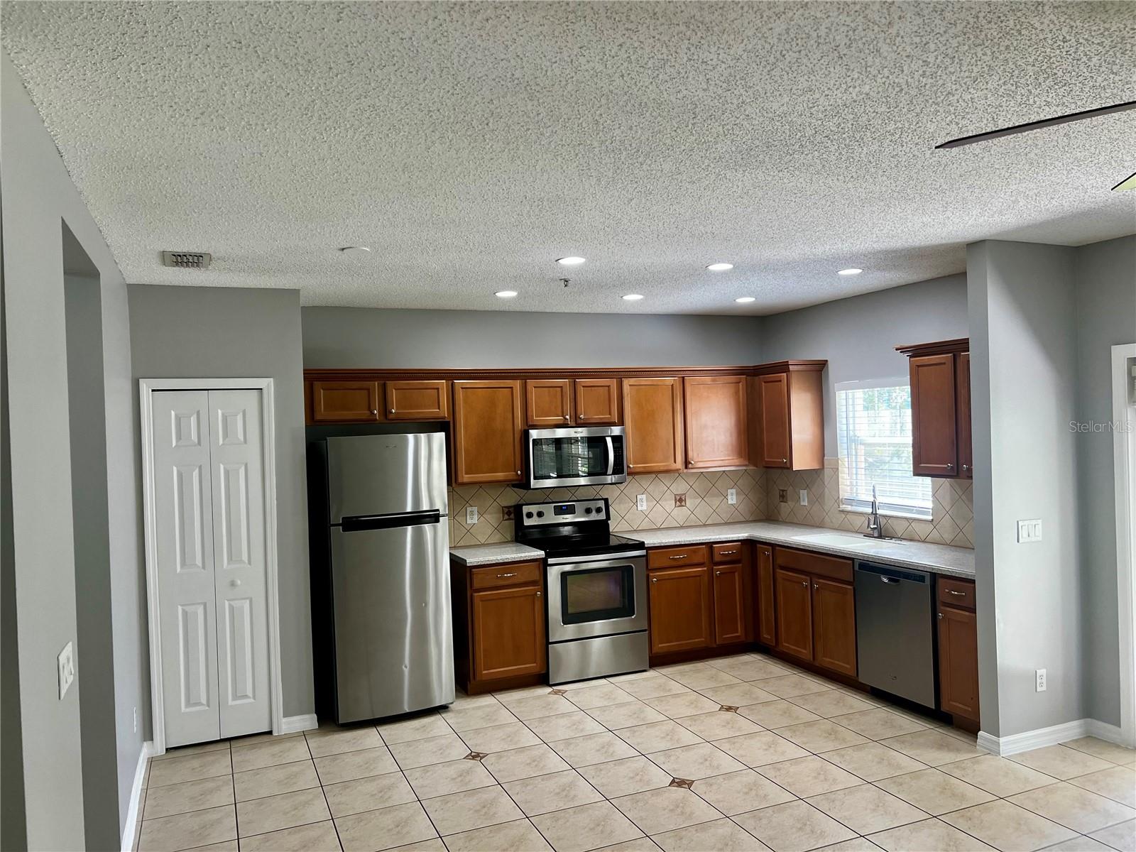 2060 Cypress Bay Blvd Property Photo 1