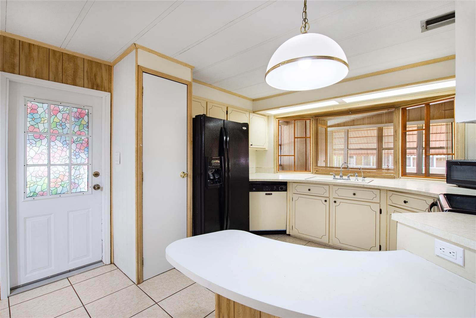 2542 Longpine Ln Property Photo 10