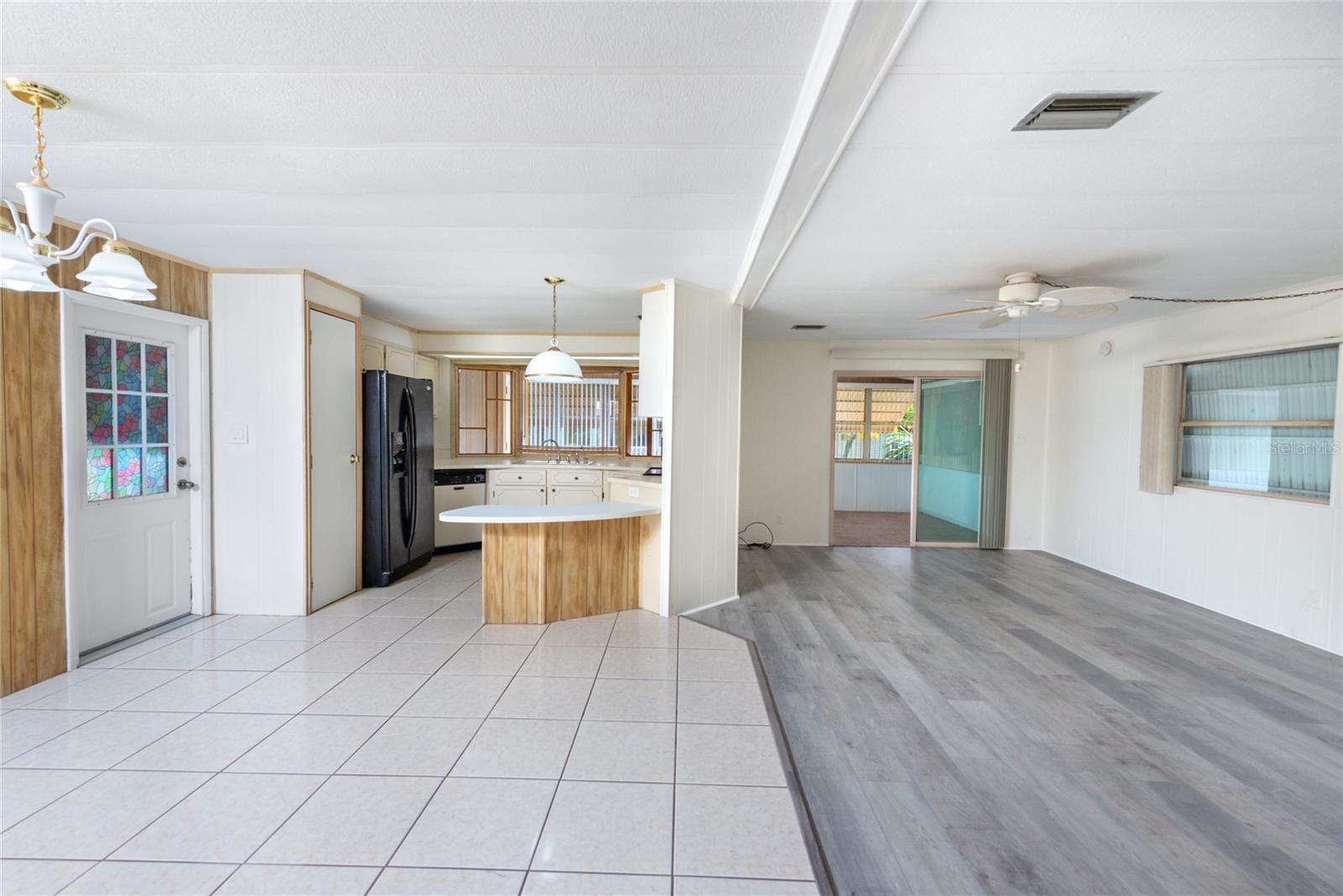 2542 Longpine Ln Property Photo 13
