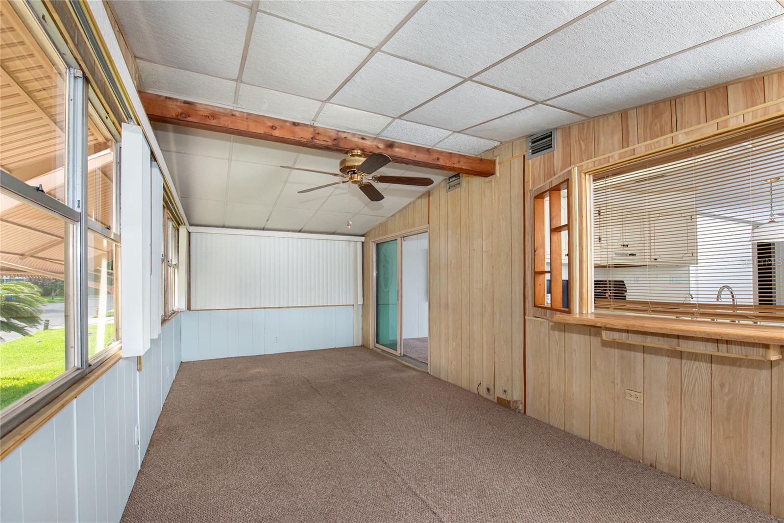 2542 Longpine Ln Property Photo 16
