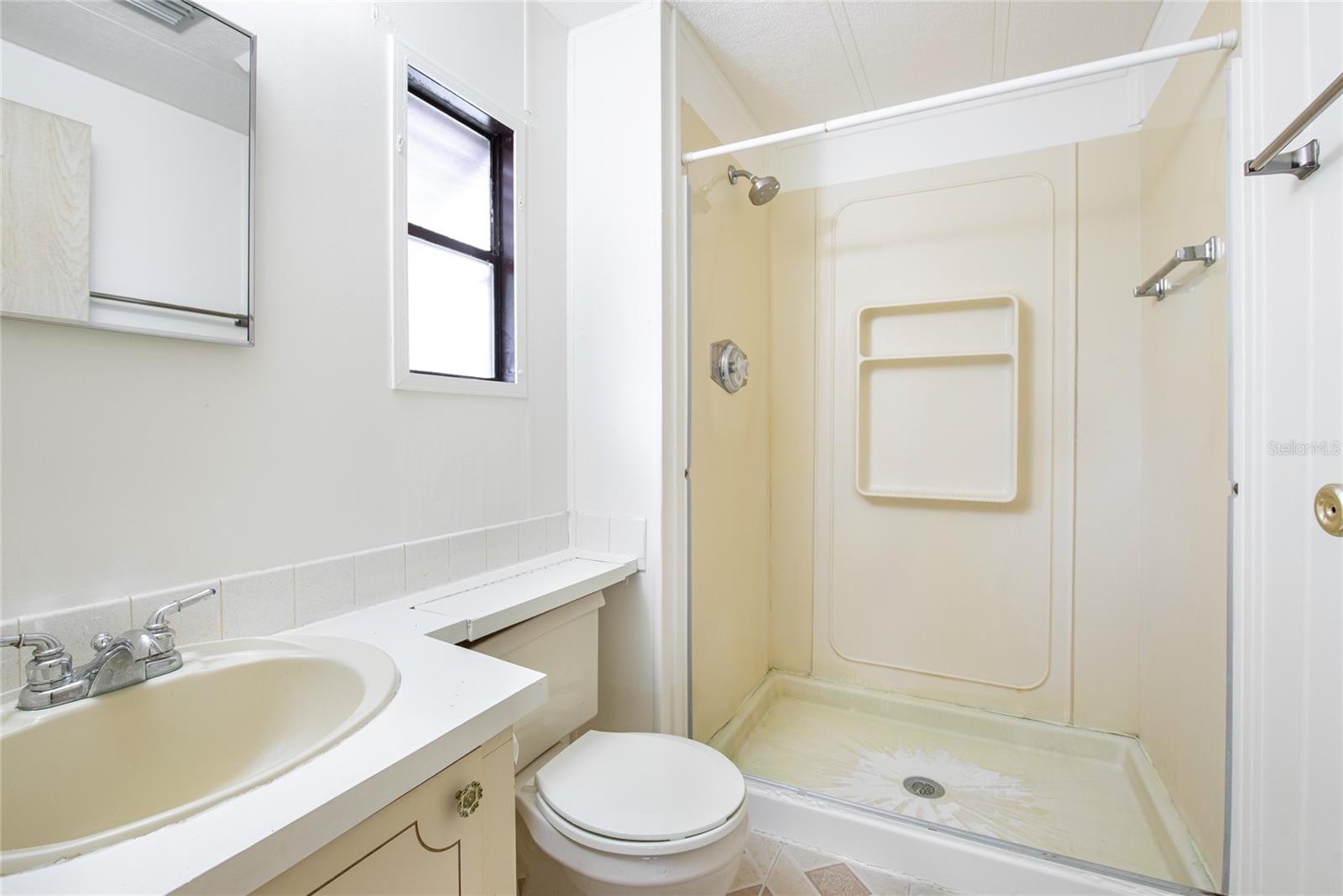 2542 Longpine Ln Property Photo 20