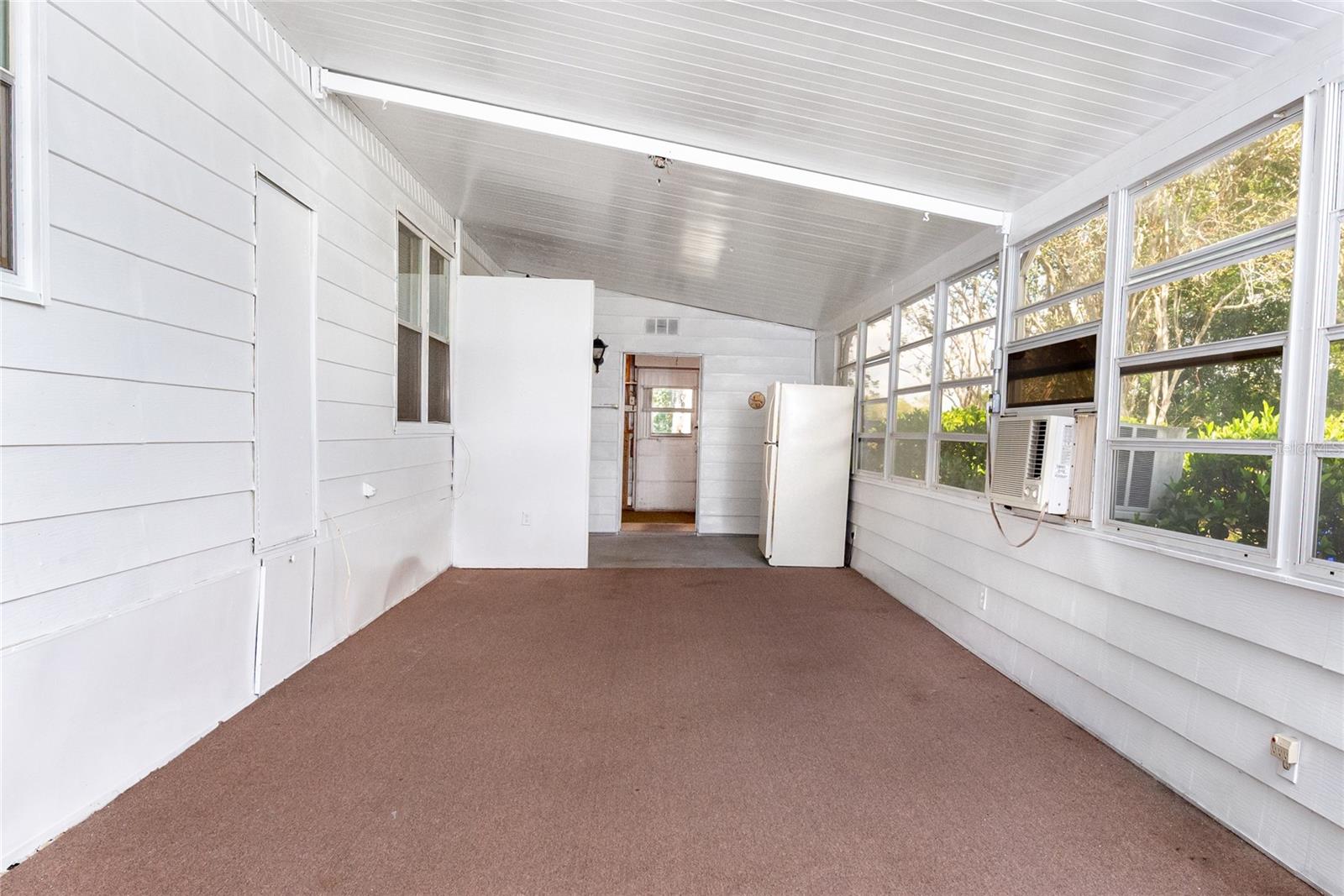 2542 Longpine Ln Property Photo 22