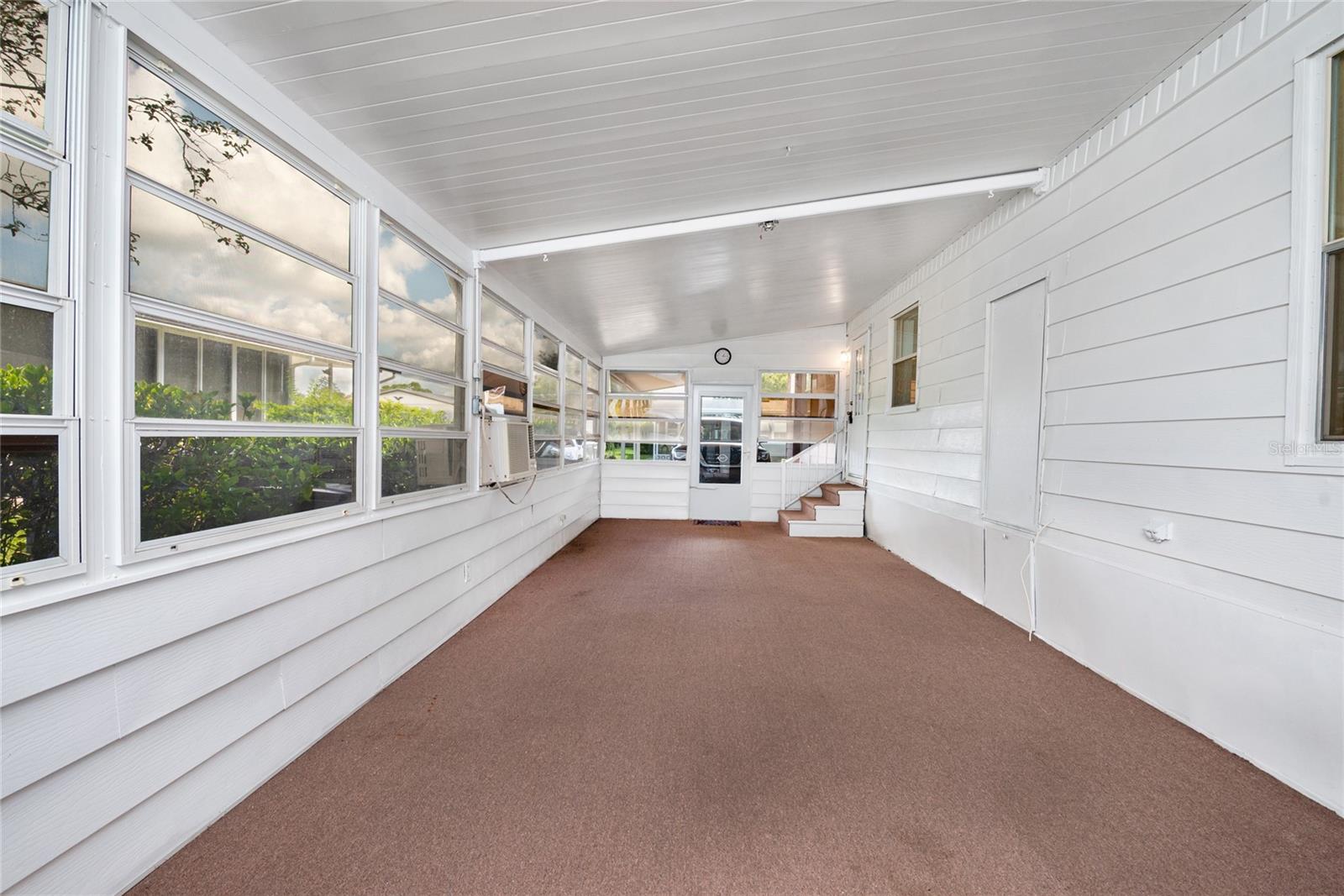2542 Longpine Ln Property Photo 23