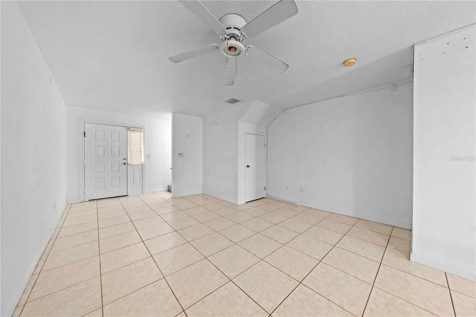3078 Shingle Creek Ct Property Photo 7