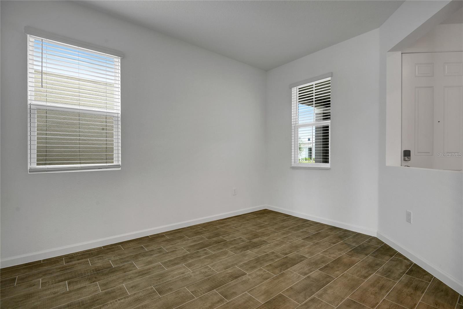 6170 Daphne St Property Photo 3