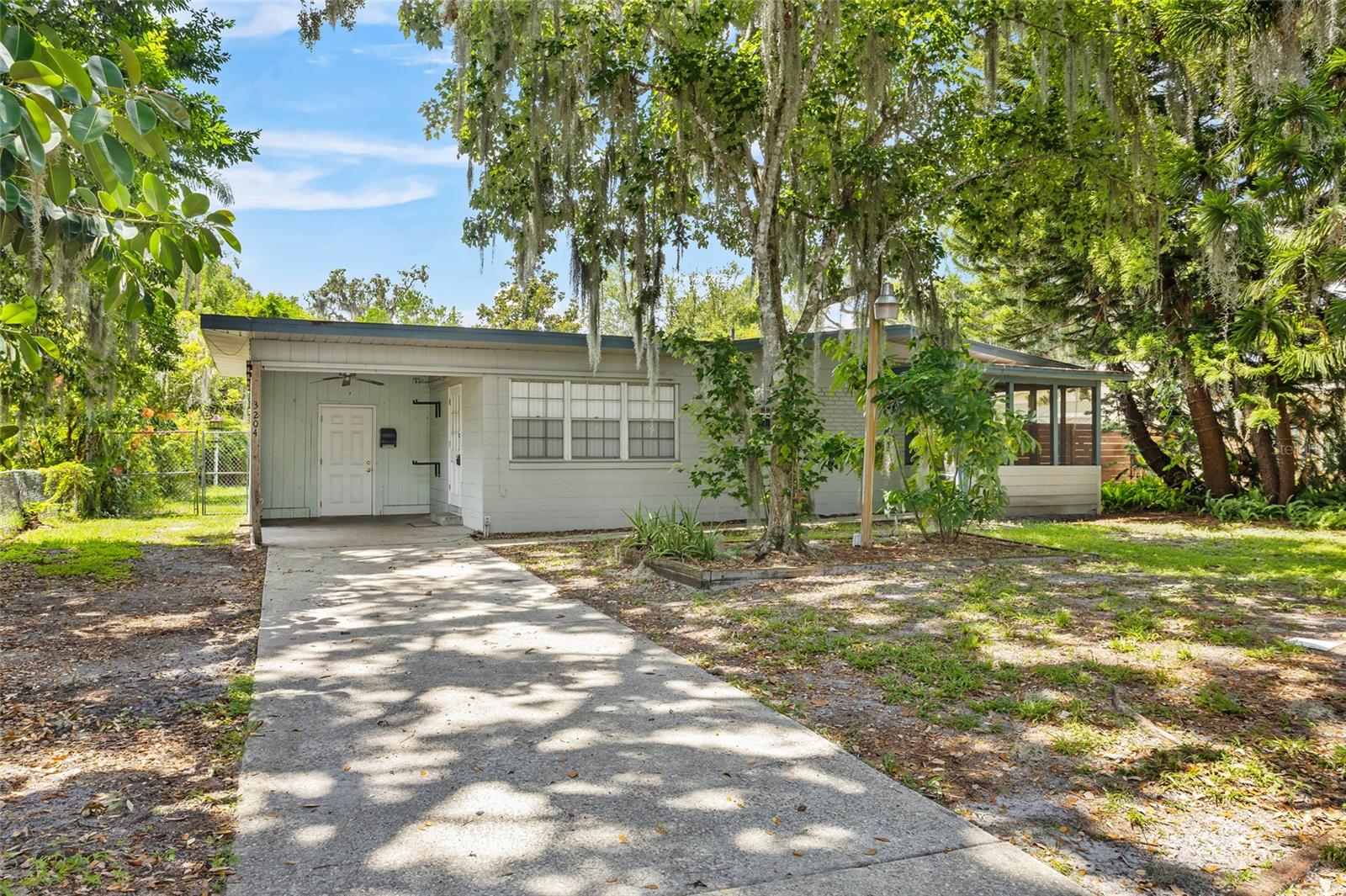3204 Indian Dr Property Photo 1