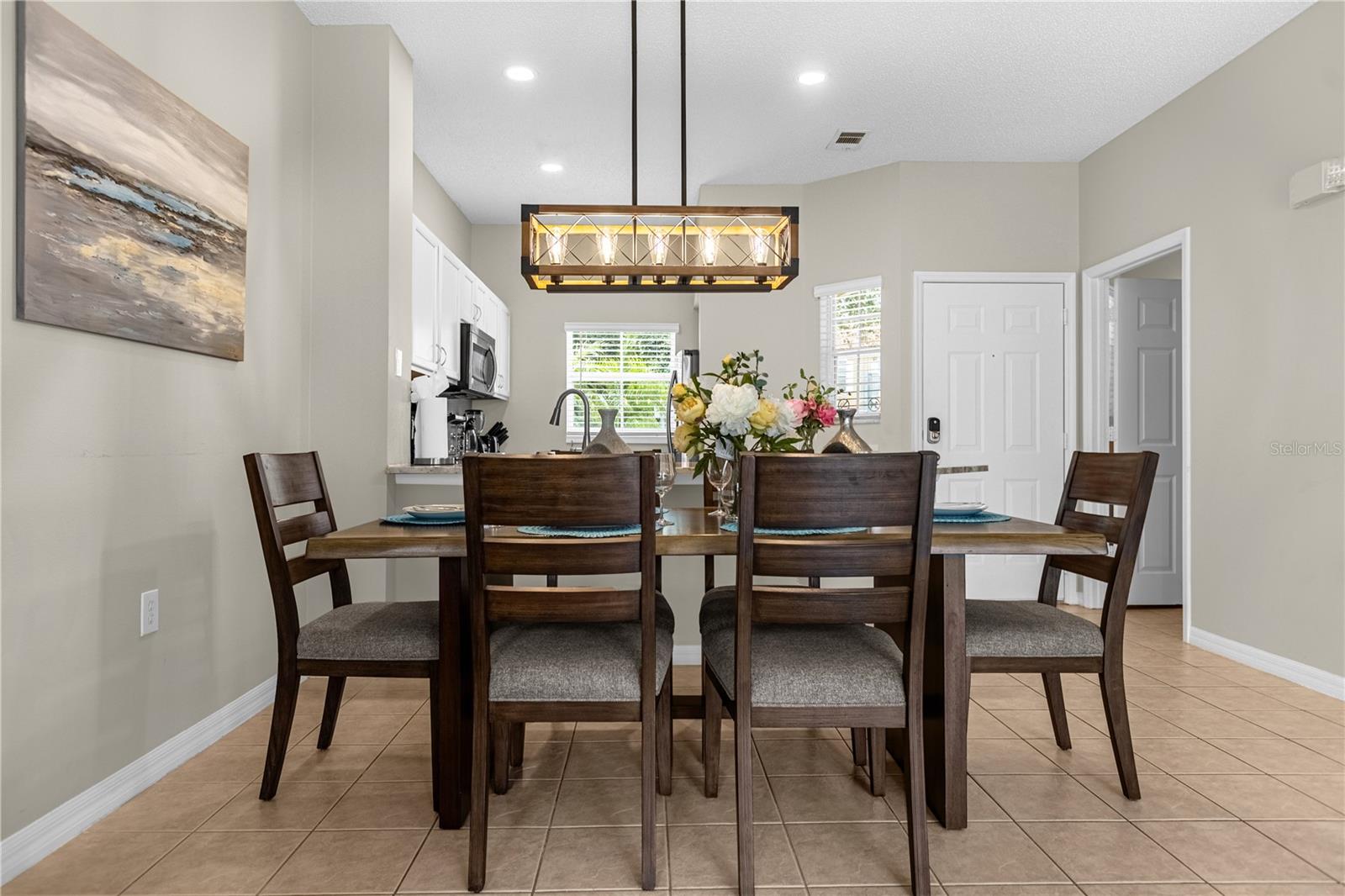 8558 Crystal Cove Loop Property Photo 4