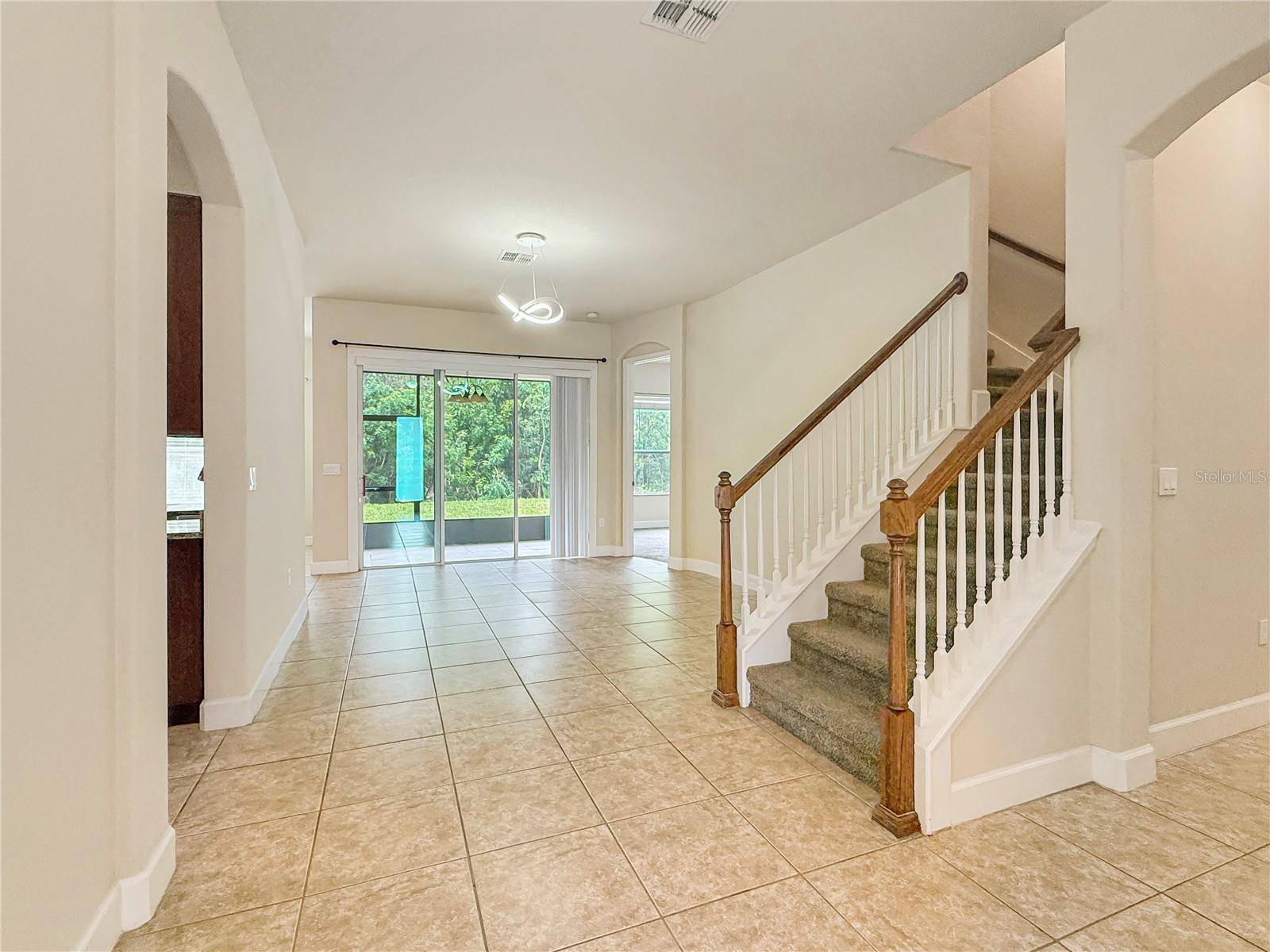 2864 Eastham Ln Property Photo 5