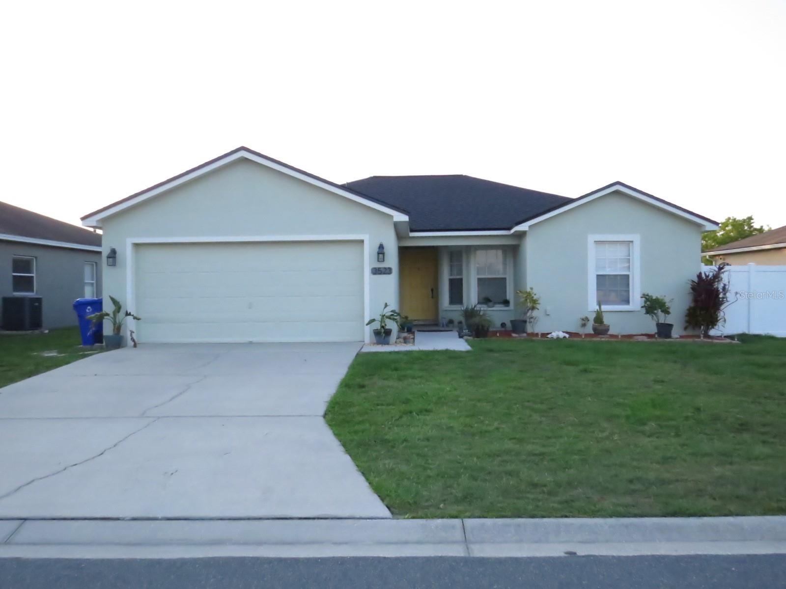 3523 Towne Park Blvd Property Photo 1