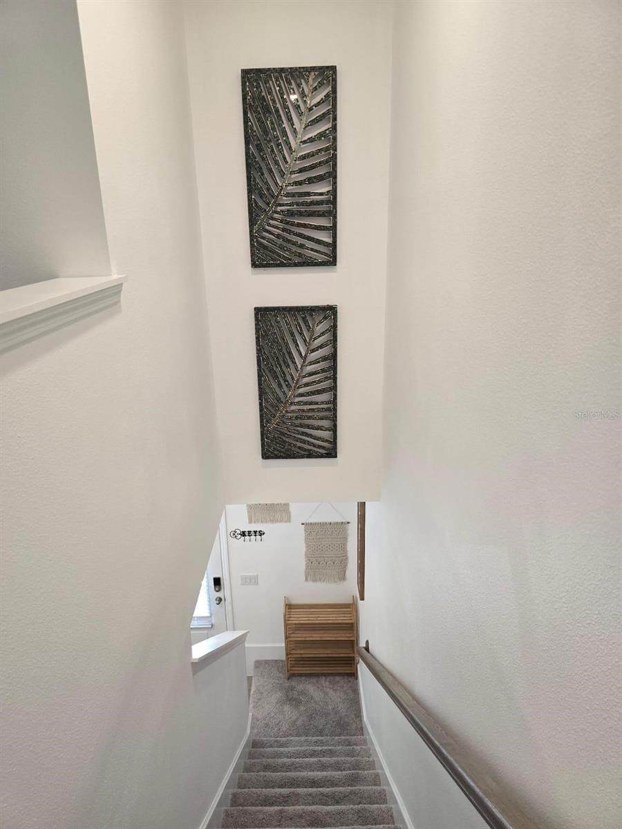 635 Longboat Dr Property Photo 4