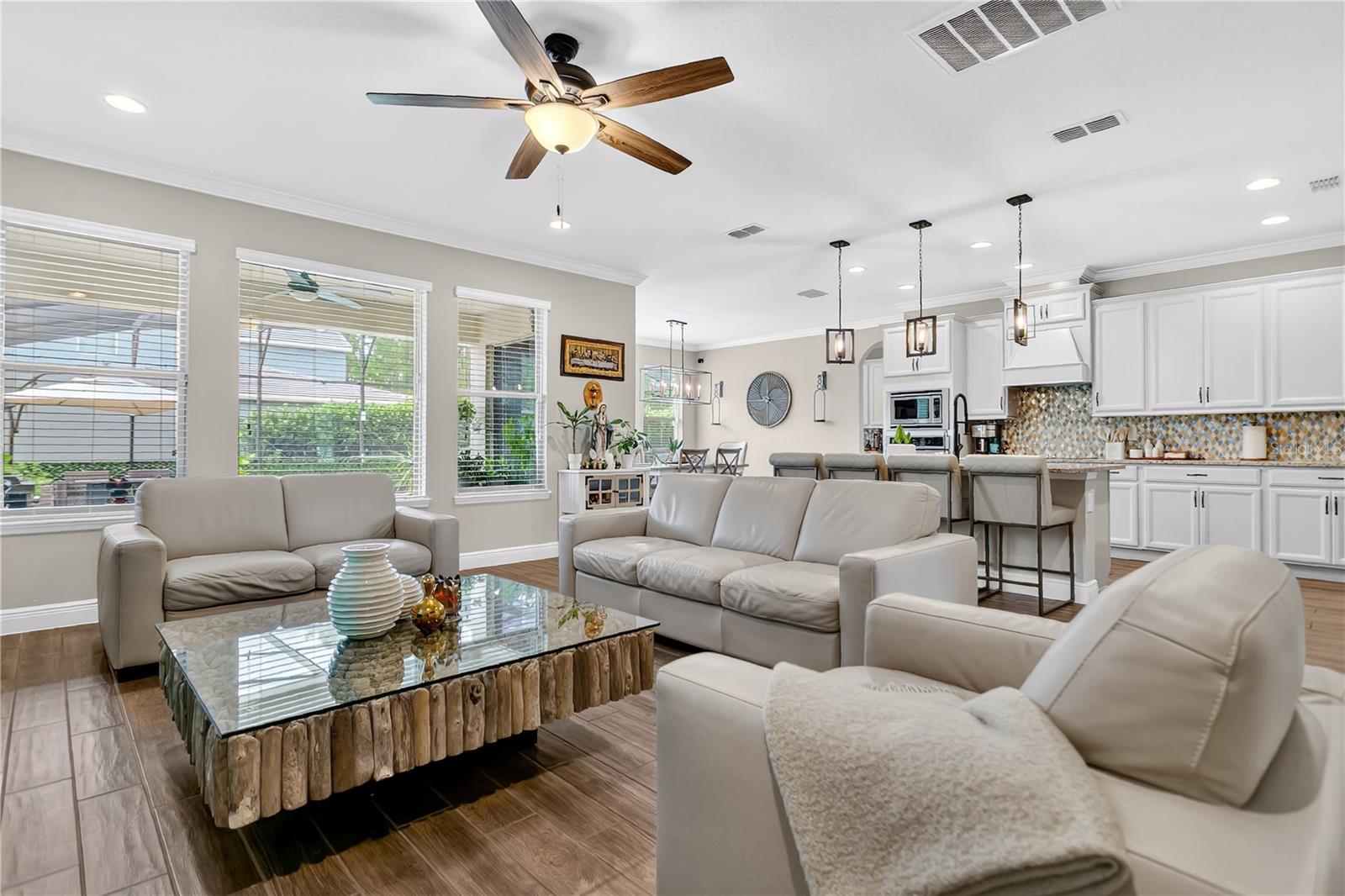 10007 Little Alcove Loop Property Photo 8