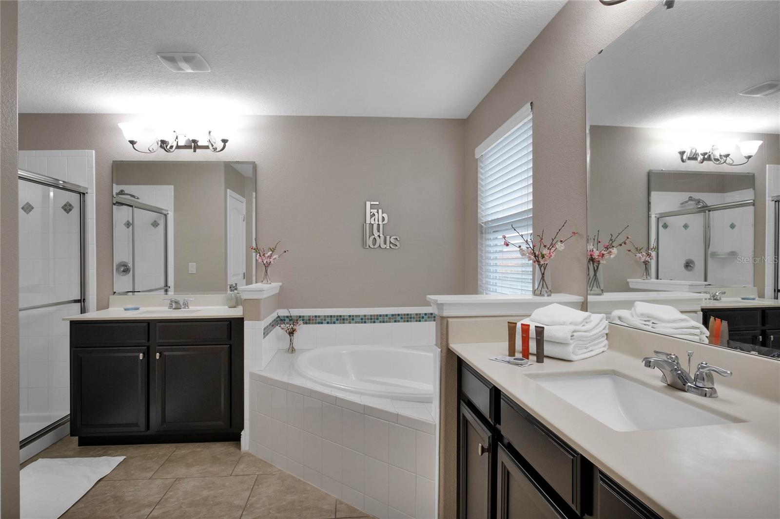 4103 Oaktree Dr Property Photo 25
