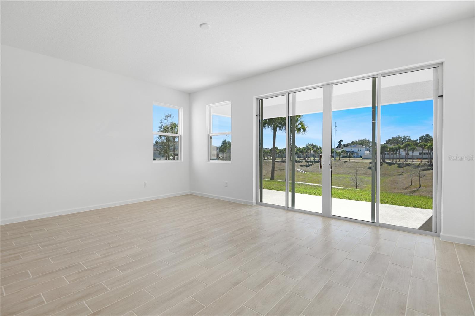 332 Alexandrite St Property Photo 10