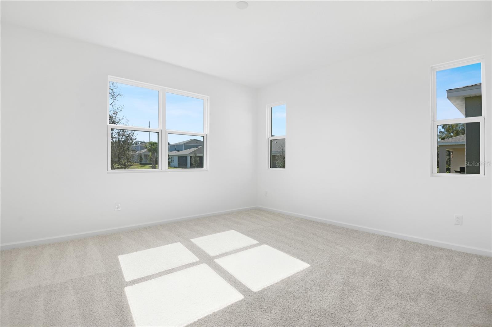 332 Alexandrite St Property Photo 12