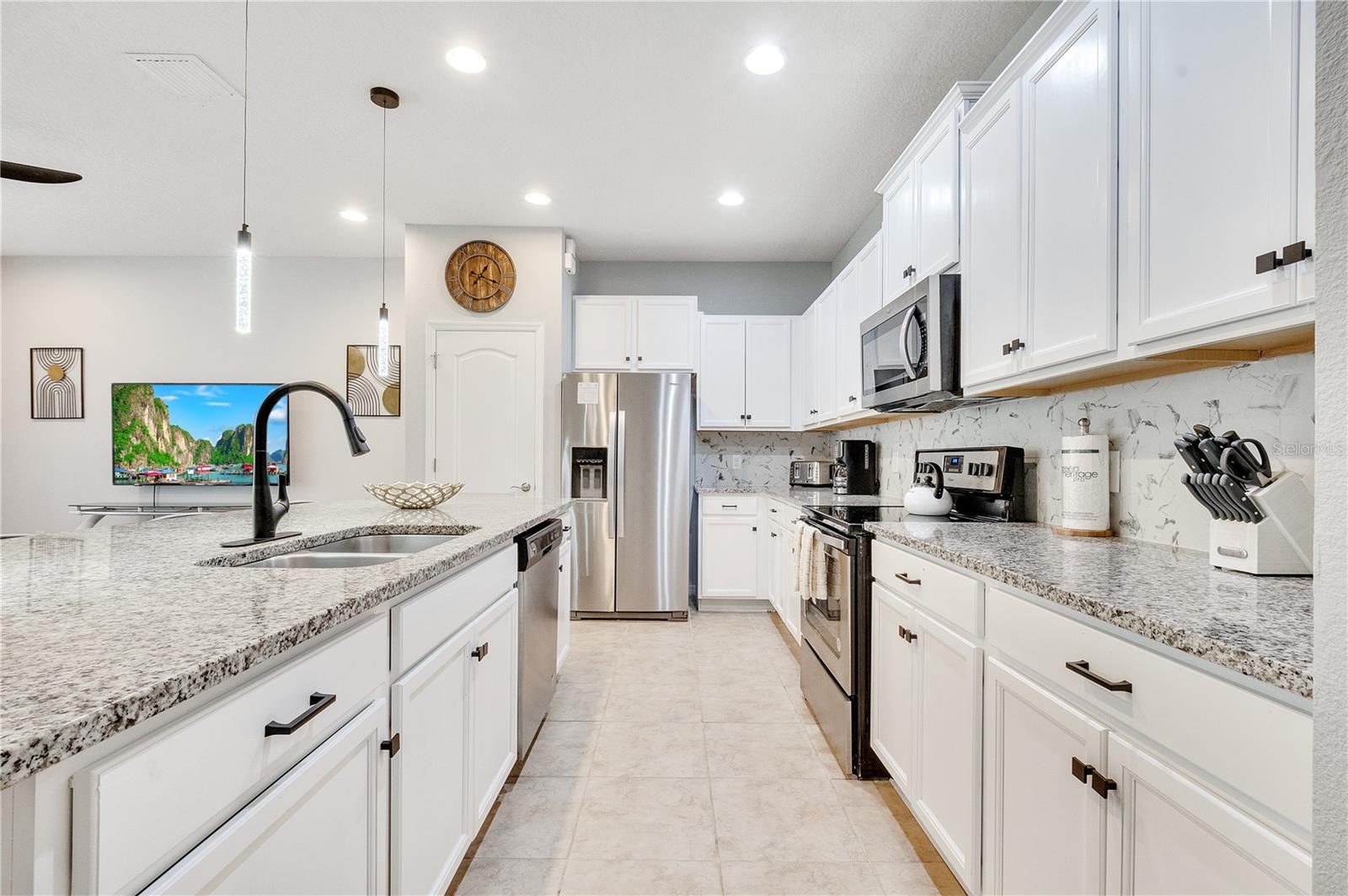 8827 Geneve Ct Property Photo 17