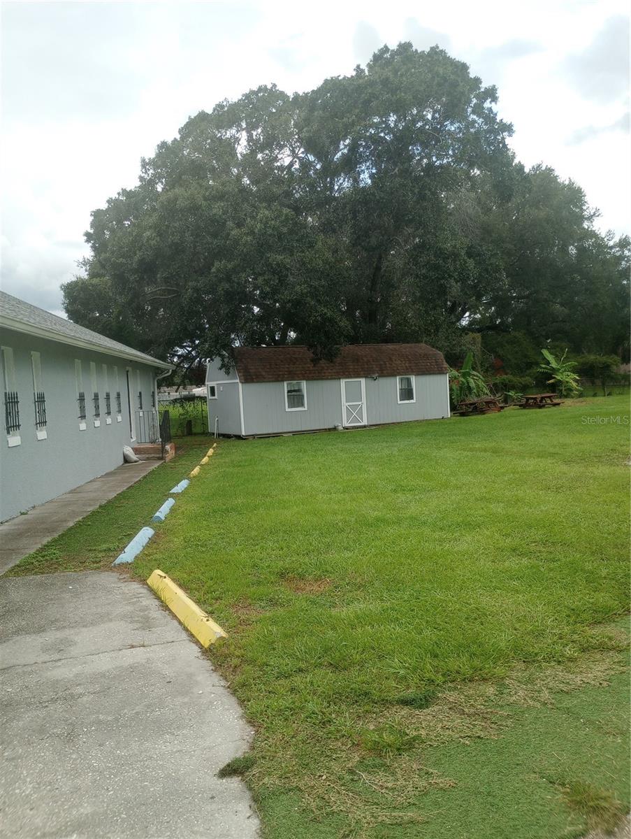 2006 Smith St Property Photo 10