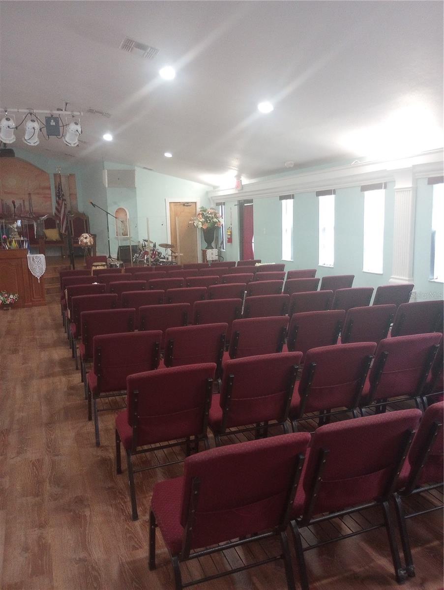 2006 Smith St Property Photo 19