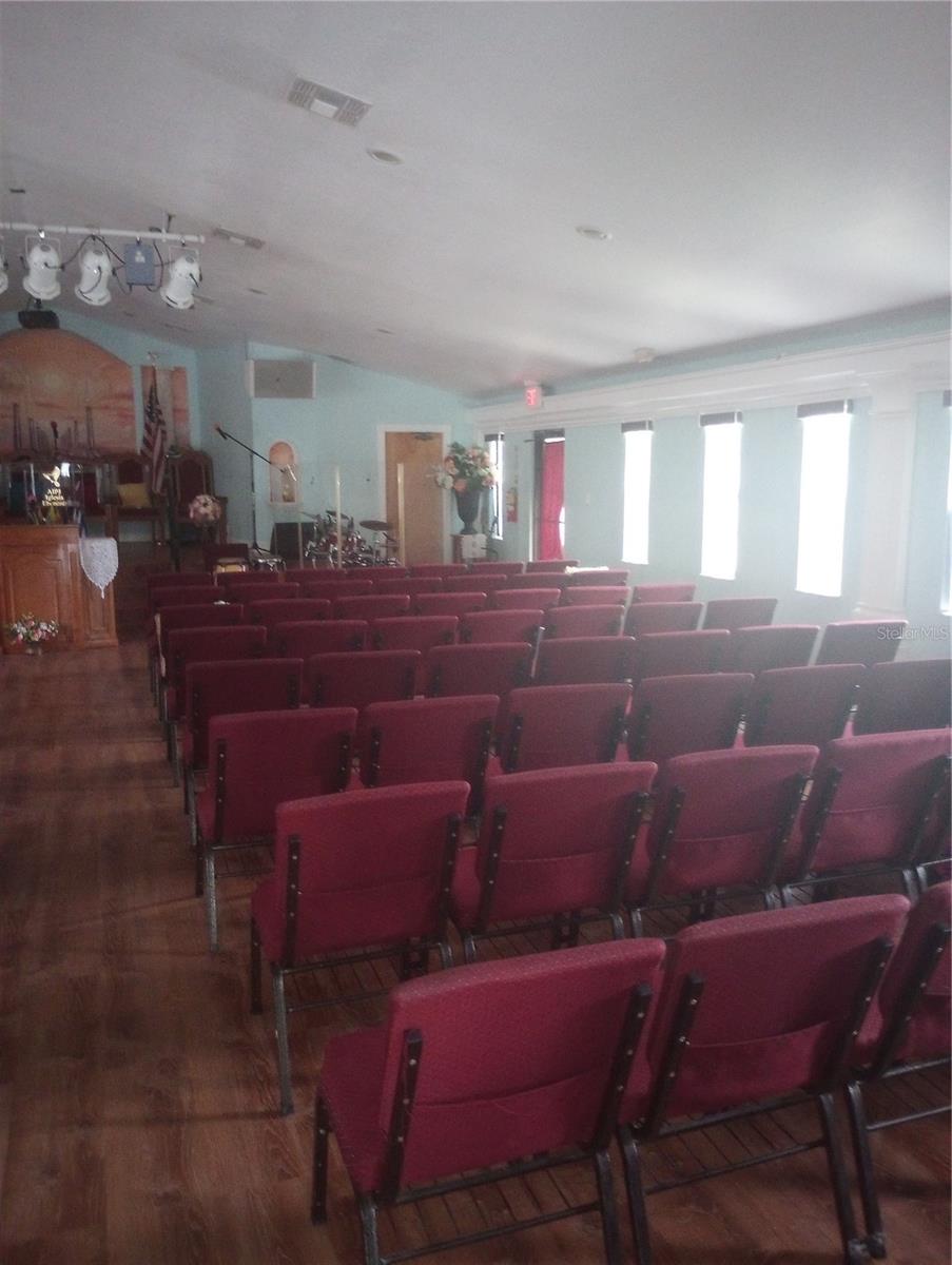 2006 Smith St Property Photo 26