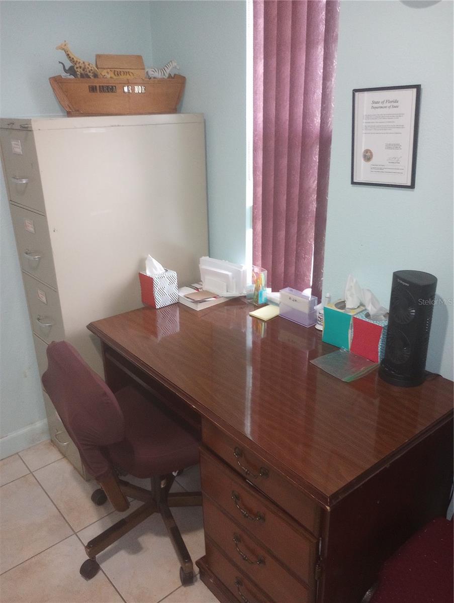 2006 Smith St Property Photo 33