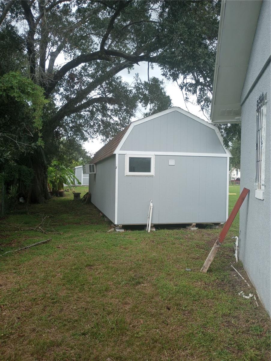 2006 Smith St Property Photo 40