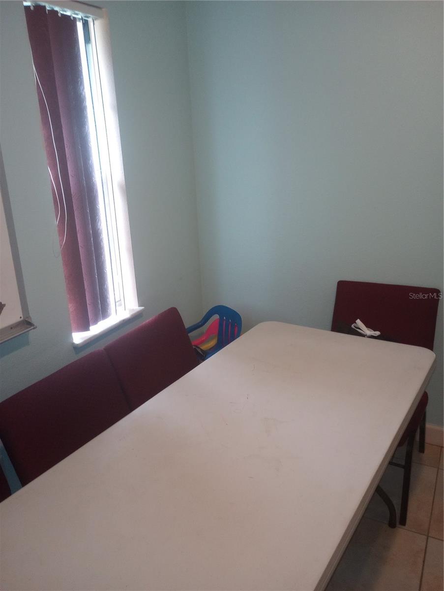 2006 Smith St Property Photo 48