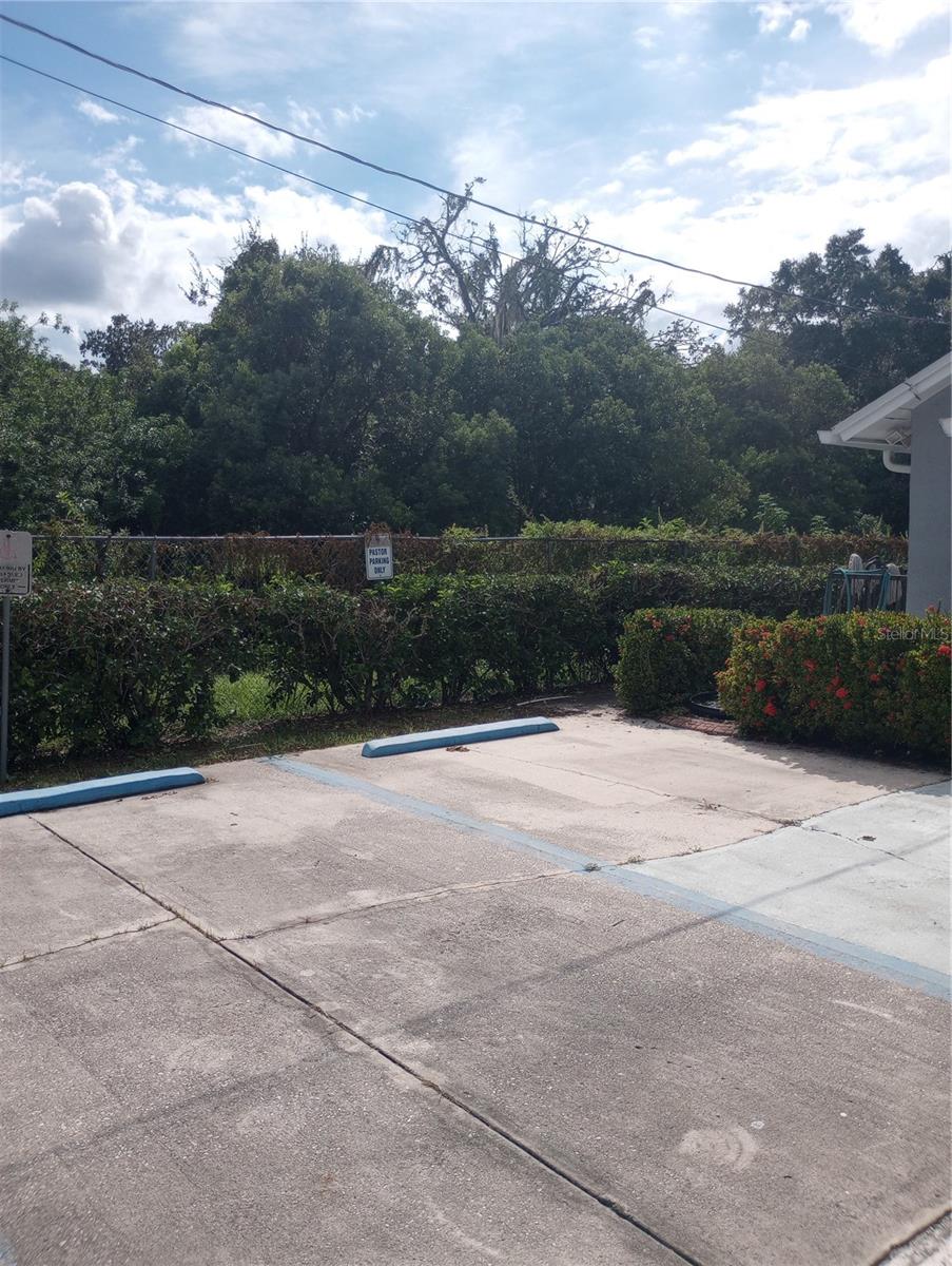 2006 Smith St Property Photo 63