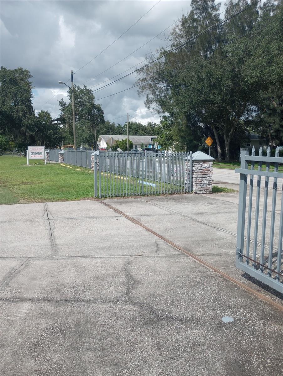 2006 Smith St Property Photo 64