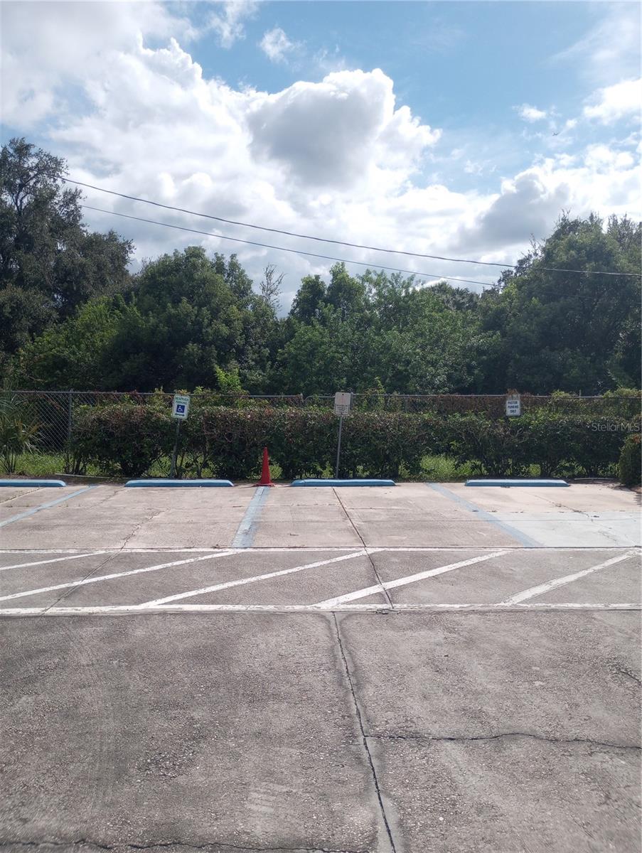 2006 Smith St Property Photo 68